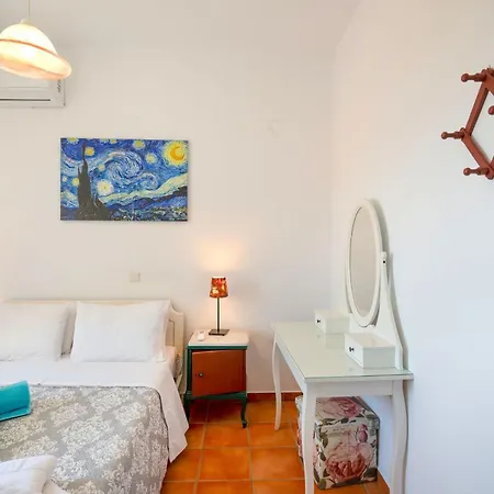 Takis House Apartment *