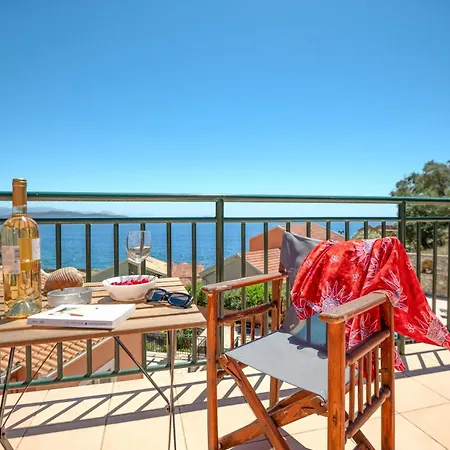 Takis House Katávolos