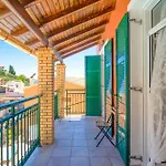 Takis House Apartment *