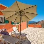 Takis House Katávolos