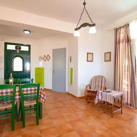Apartament Takis House