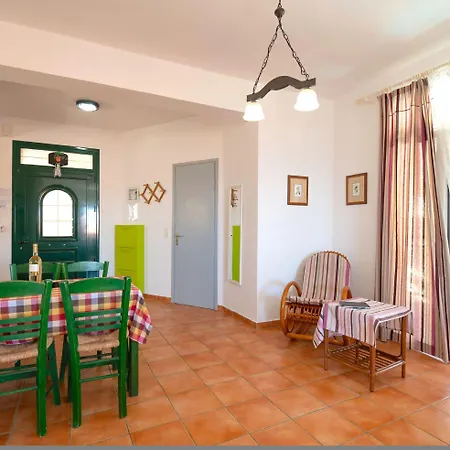 Takis House Апартаменты Katavolos